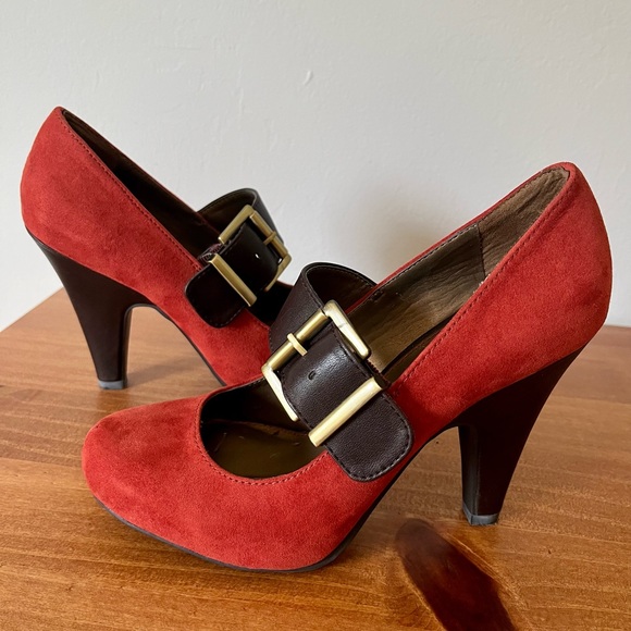 Fergalicious shoes by Fergie | Celeste Orange Suede Heels | Size 6 - Picture 1 of 7